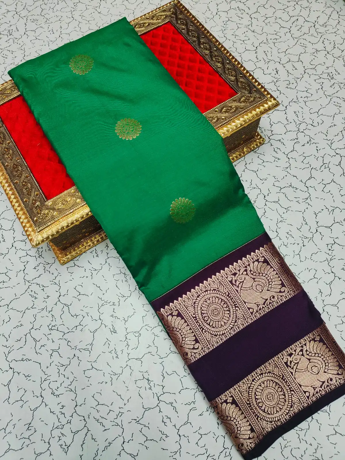 Chakra Floral Butta Semi Kanchipuram Silk Saree